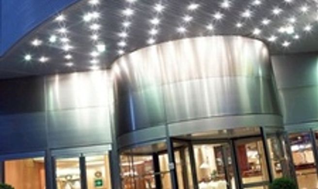 Pullman Madrid Airport & Feria Exterior