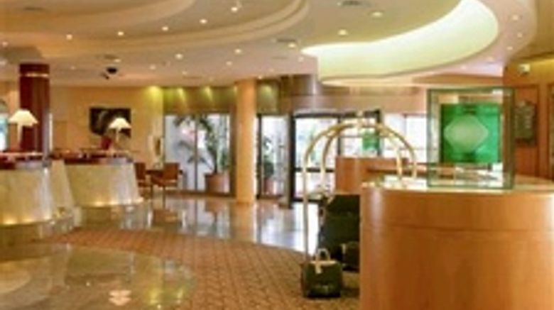 <b>Pullman Madrid Airport & Feria Lobby</b> <b>Pullman Madrid Airport & Feria Lobby</b>