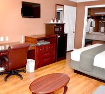 Dynasty Suites Hotel Riverside Suite