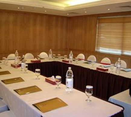 Imperial Suites Hotel Meeting