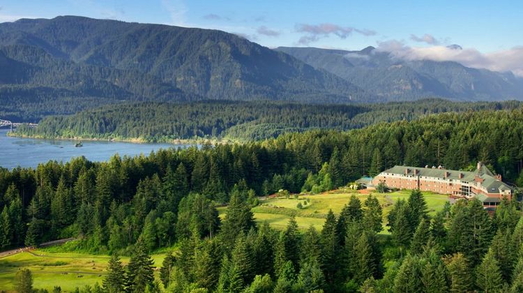 Skamania Lodge Exterior