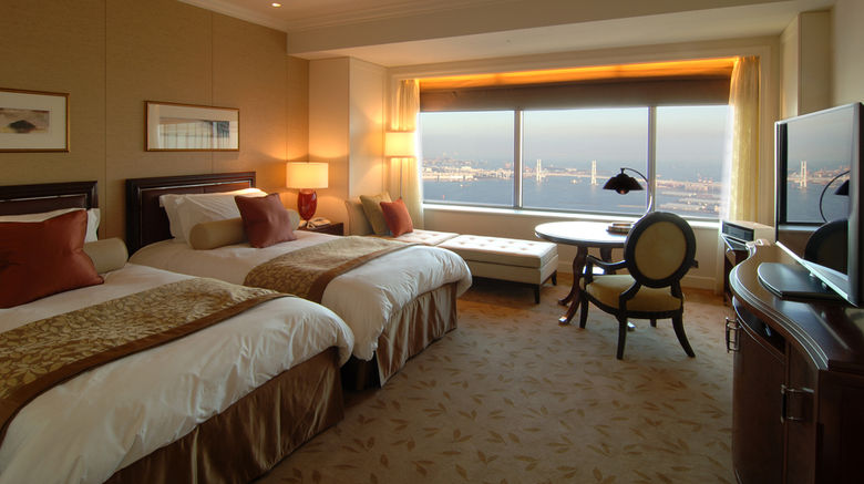 <b>Yokohama Royal Park Hotel Room</b>