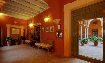 Casa Palcaio de Carmona