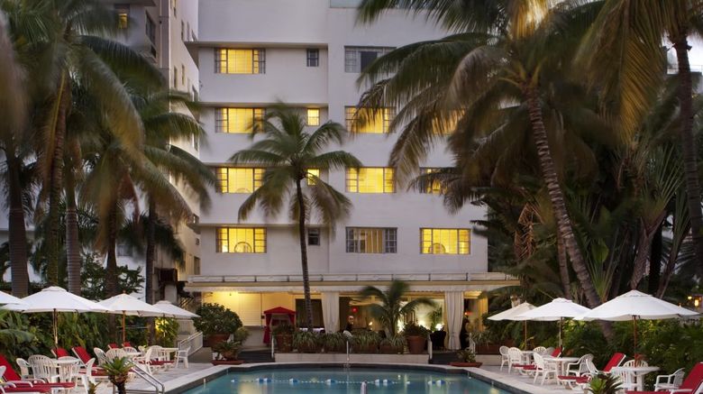 <b>Richmond Hotel Pool</b>
