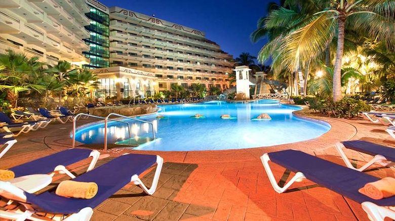 <b>Paradise Village Beach Resort & Spa Pool</b>