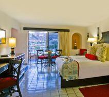 Marina Fiesta Resort & Spa Suite