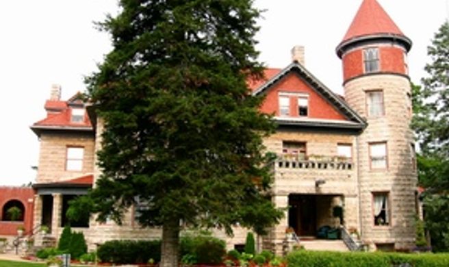 The Mansion at Elfindale Exterior