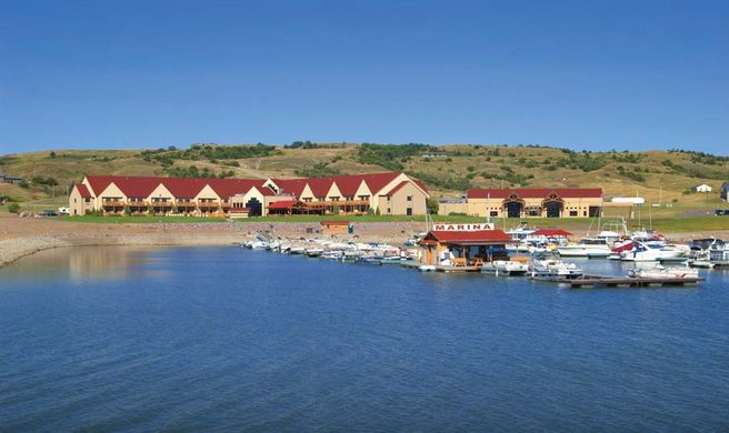 Arrowwood Cedar Shore Resort Exterior