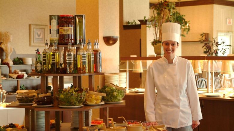 <b>Hotel Rimouski and Convention Centre Restaurant</b>