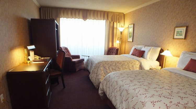 Hotel Rimouski and Convention Centre Room