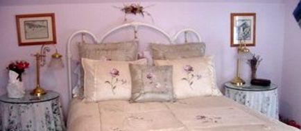 Apple Blossom Inn Bed & Breakfast Room