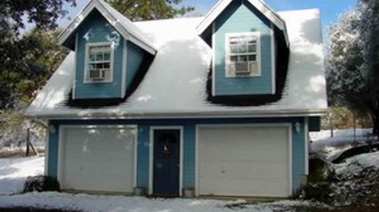 <b>Apple Blossom Inn Bed & Breakfast Suite</b> <b>Apple Blossom Inn Bed & Breakfast Suite</b>