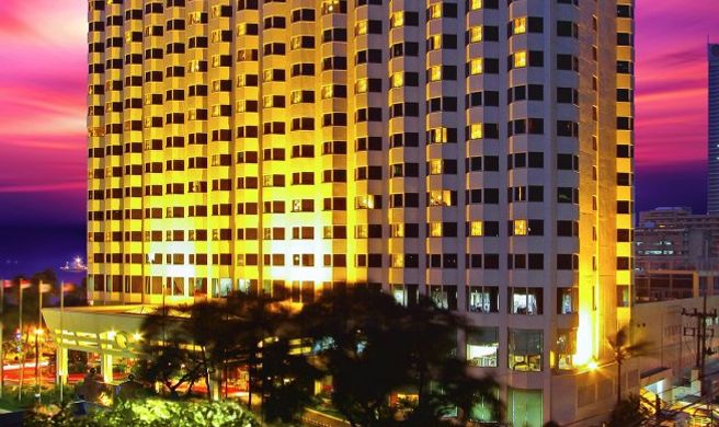 Diamond Hotel Philippines Exterior