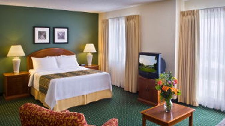 Hawthorn Suites Philadelphia Airport Room