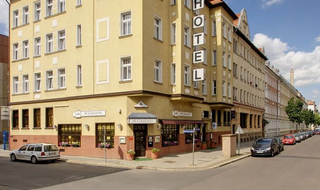 Hotel Alt-Connewitz Exterior