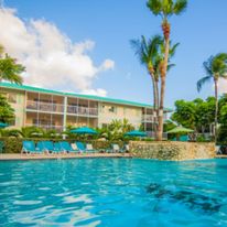 7 Mile Beach Resort