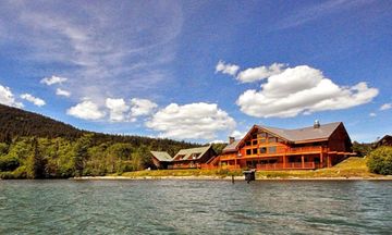 Chilko Lake Lodge