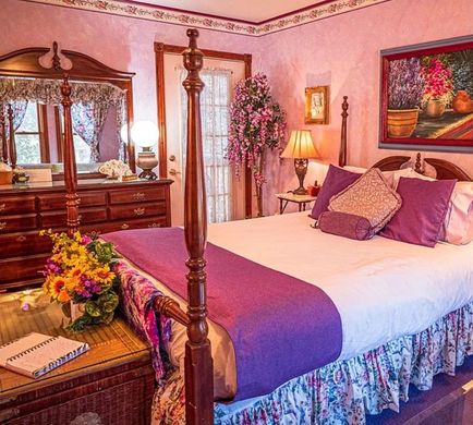 Cliff Cottage Inn Luxury B&B Suites Room