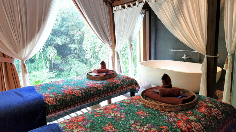 <b>The Palace Hotel Spa</b> <b>The Palace Hotel Spa</b>