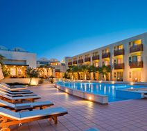 Santa Marina Plaza Pool
