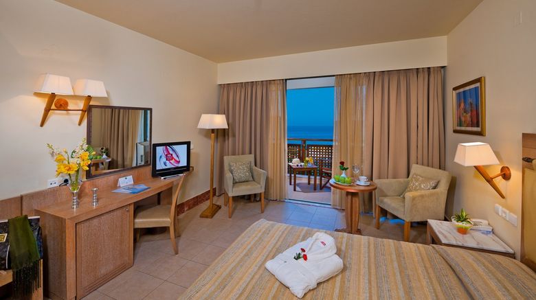 <b>Santa Marina Plaza Room</b>