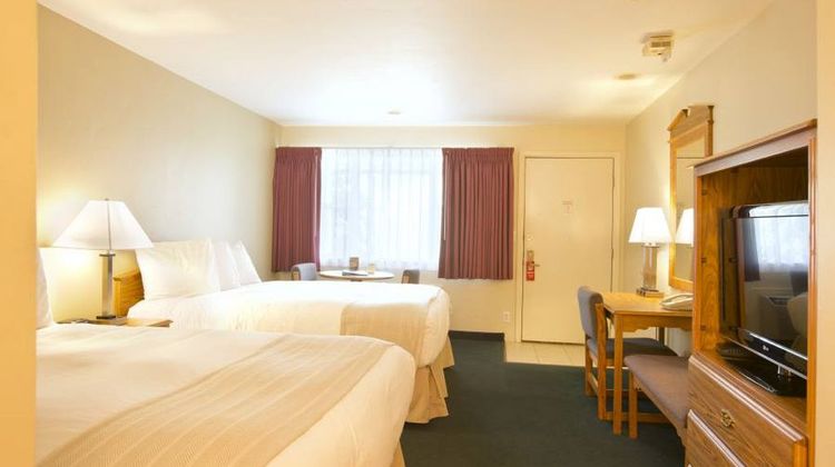 Hanging Lake Inn Room
