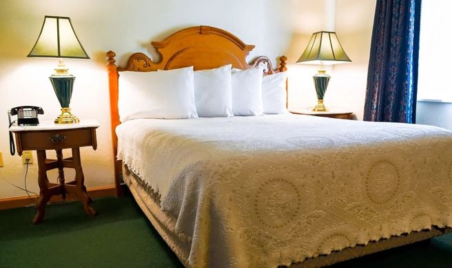 The Pollard Hotel Room