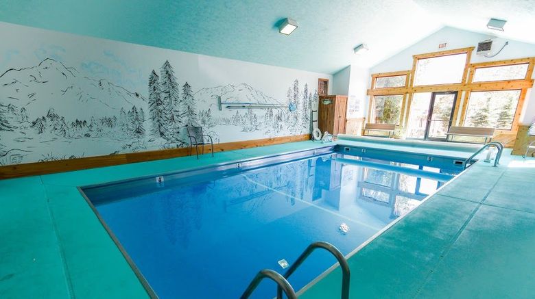 <b>Yellowstone Village Inn Pool</b>