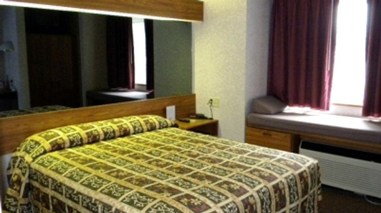 Guest Inn Pigeon Forge Suite