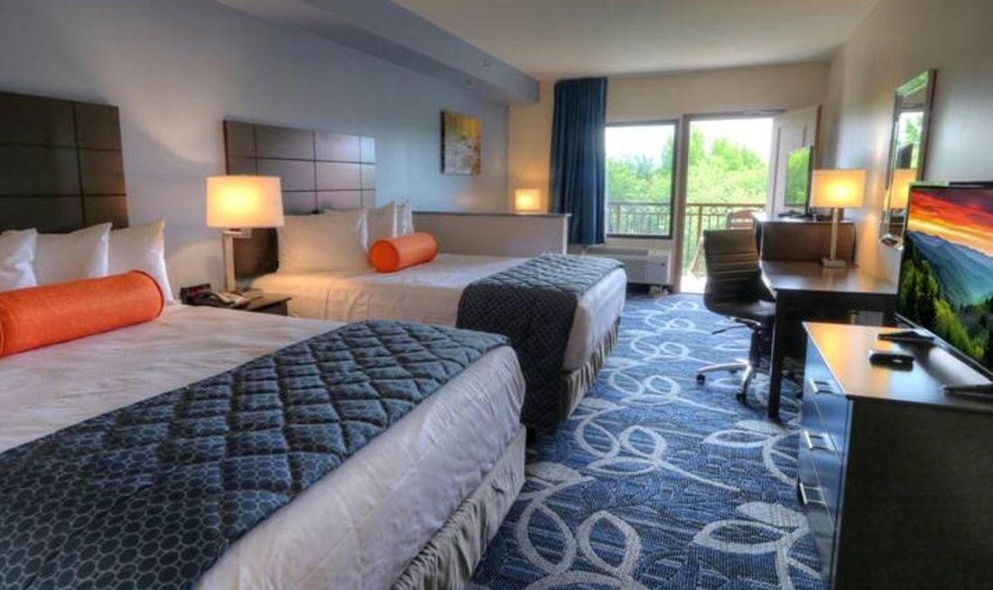Country Cascades Room