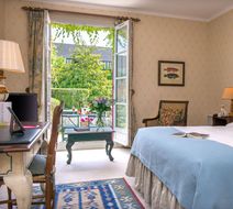 Le Manoir de Gressy Room