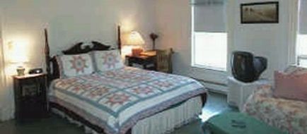 Maple Hill Farm Inn & Conference Center Room