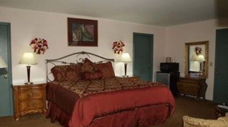 <b>Lantern House Motel Room</b>