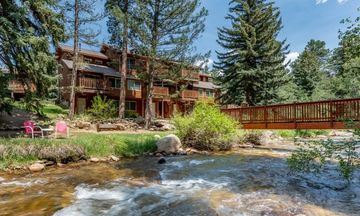 Stone Brook Resort
