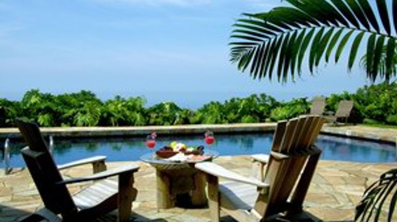 <b>Holualoa Inn Pool</b>