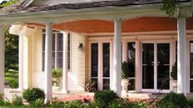 <b>Kirkwood Inn Exterior</b>