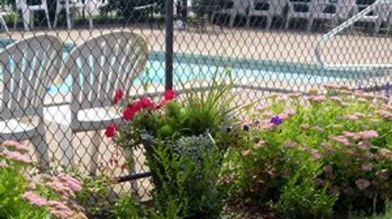 <b>Kirkwood Inn Pool</b>