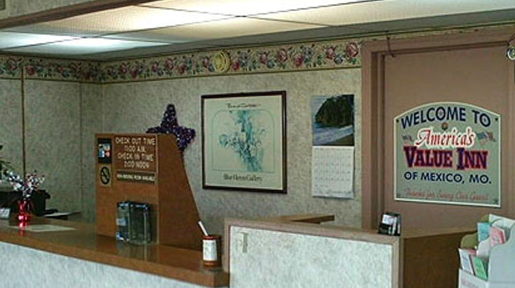 Americas Value Inn Lobby