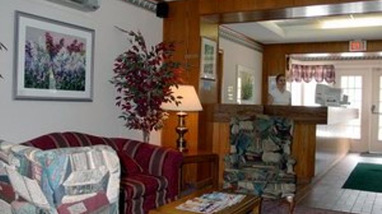 Best Value Inn & Suites Lobby