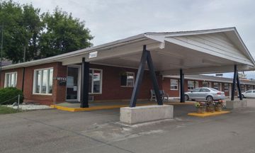 Battlefords Inn