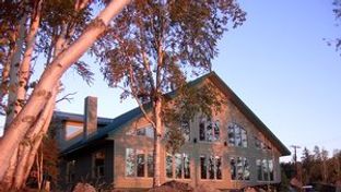 White Water Inn & Waterfront Lodge