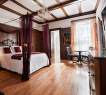 Hotel Chateau de L'Argoat Suite