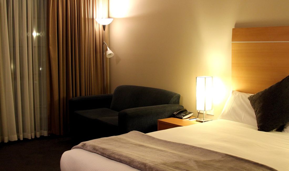 Heritage Motor Inn Room