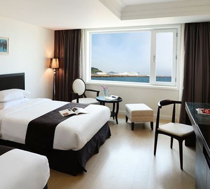 Jeju Oriental Hotel Room