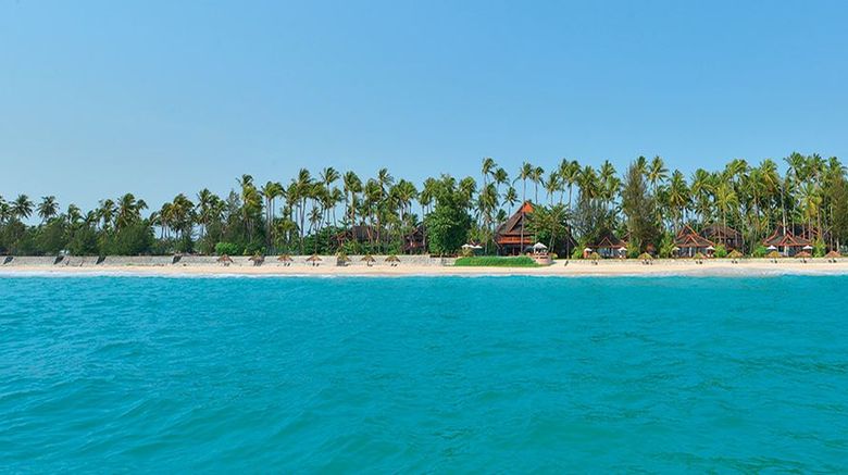 <b>Amazing Ngapali Resort Exterior</b>