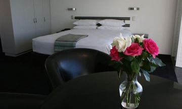 Tauranga Motel on Water Front