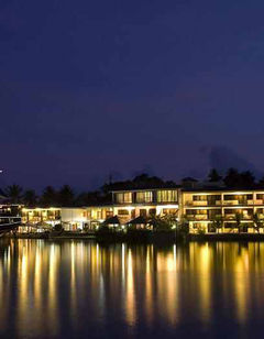 Manta Ray Bay Hotel