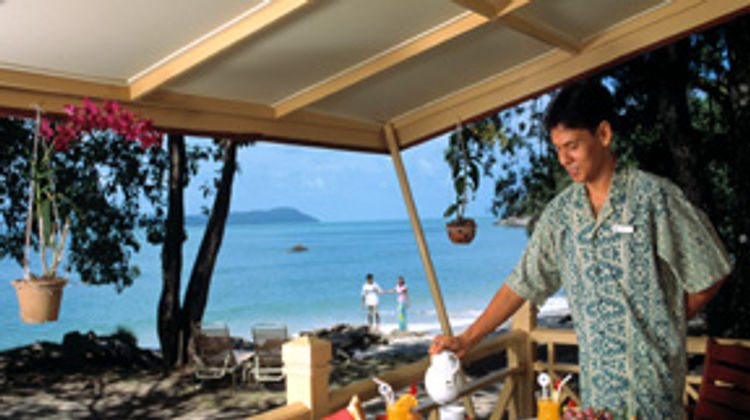 Mutiara Burau Bay Beach Resort Restaurant