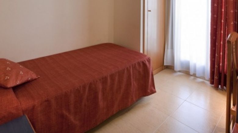 <b>Moderno Hotel Room</b>