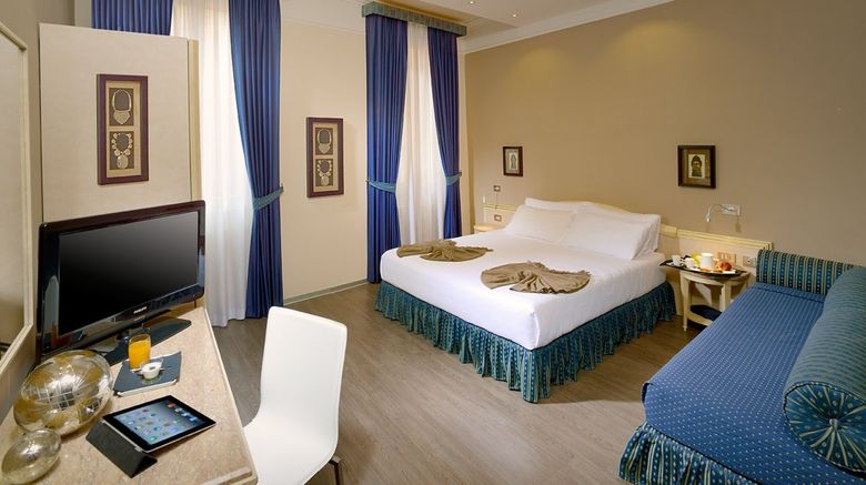 <b>Hotel Metropolitan & Met's Apartment Room</b>